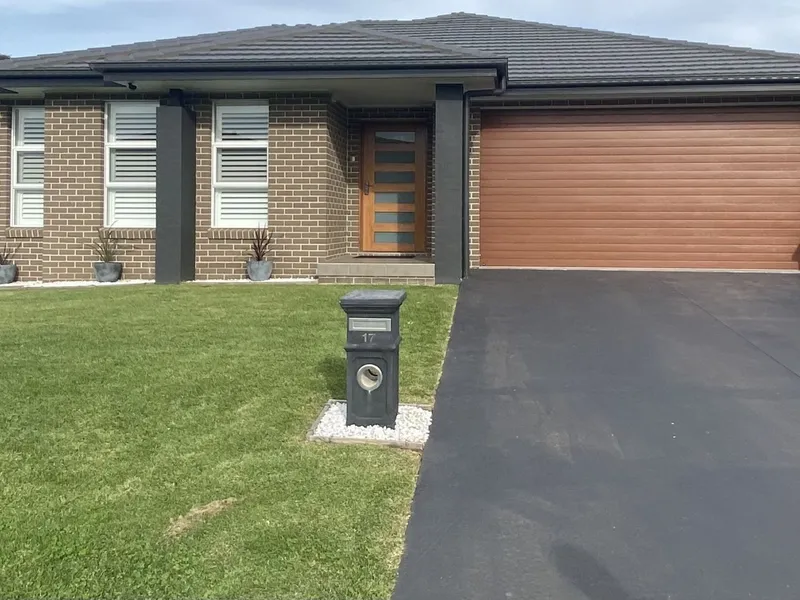 $1,150,000 - $1,200,000