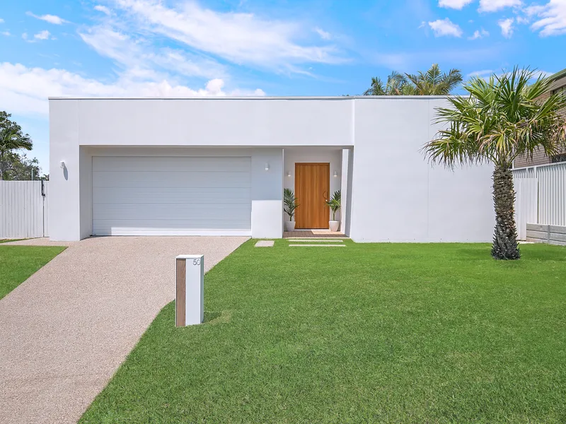 Resort-Inspired Coastal Oasis