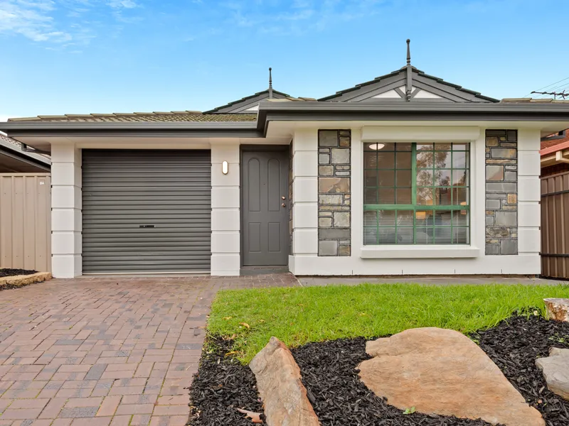 CONTEMPORARY LOW MAINTENANCE LIVING