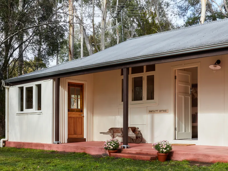 Charming “Bartlett Cottage”