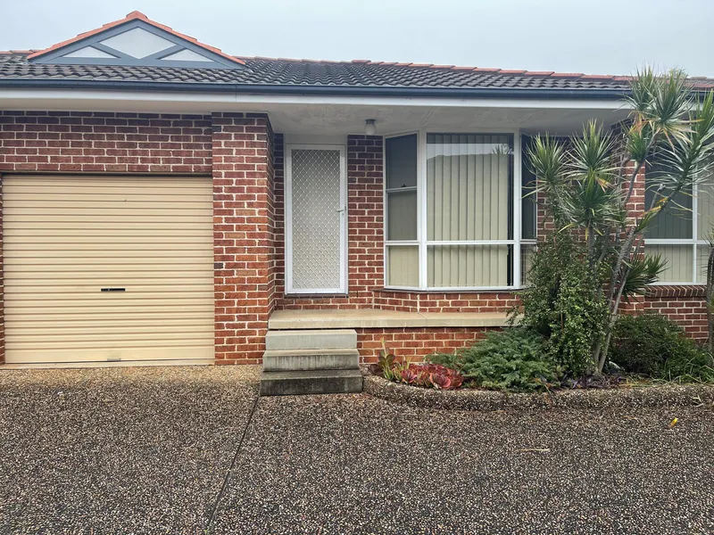 Two Bedroom Villa with Single Lockup Garage