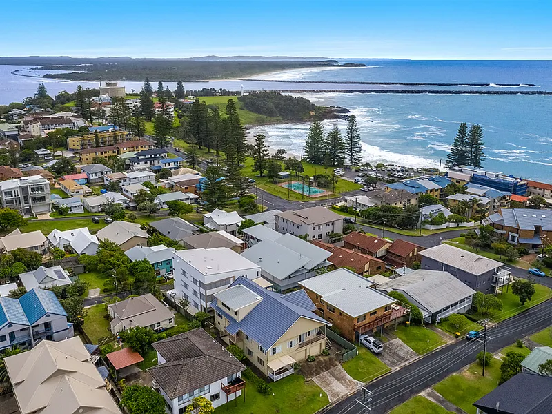 Two in One on Yamba Hill!