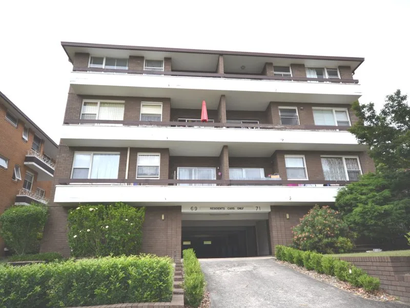Convenient and Well Maintained Home