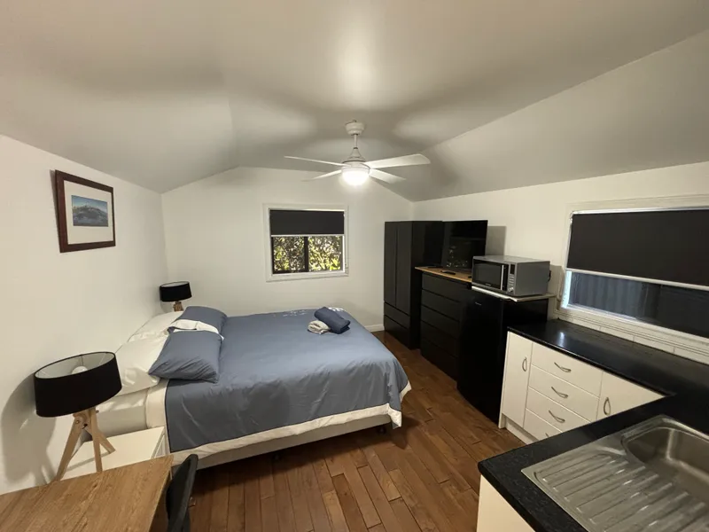 Large self-contained studio for lease - all utilities incl in rent - fully furnished!!