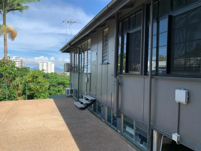 INNER CITY 1 BEDROOM!