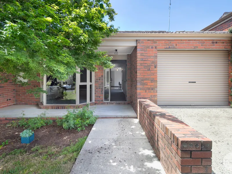 Spacious Updated Townhouse on Own Title