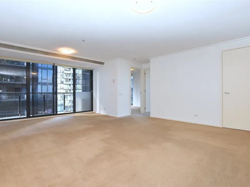 Spacious Two Bedroom Apartment In The Middle of Southbank!