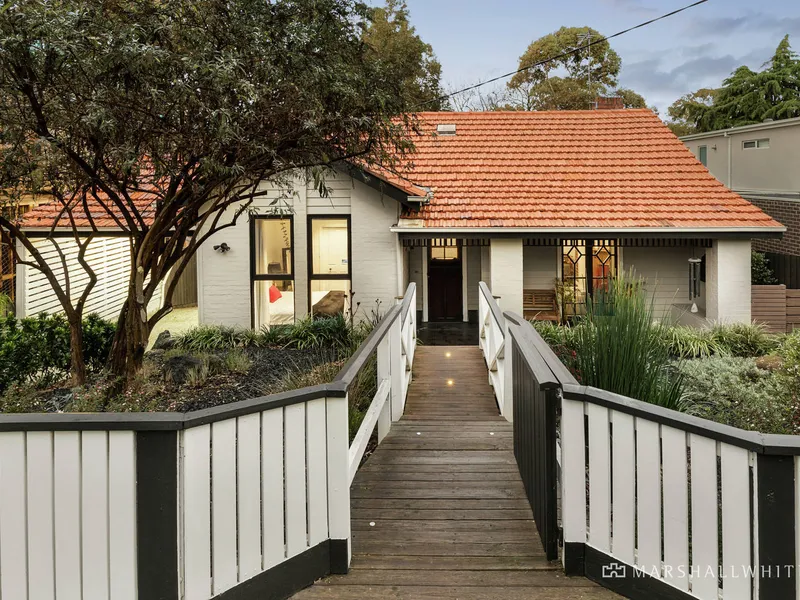 Stylish Deco Family Living