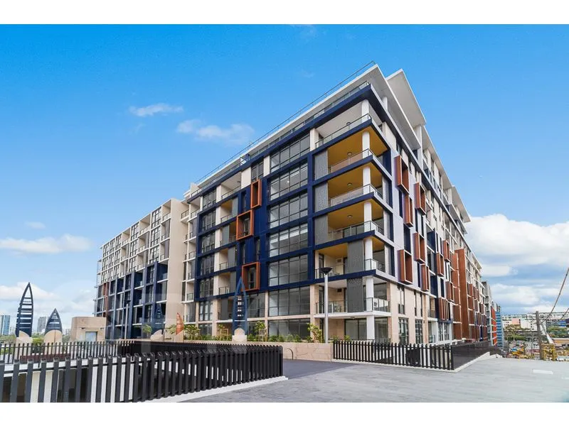 Luxurious 2 bedroom apartment close to amenities for lease