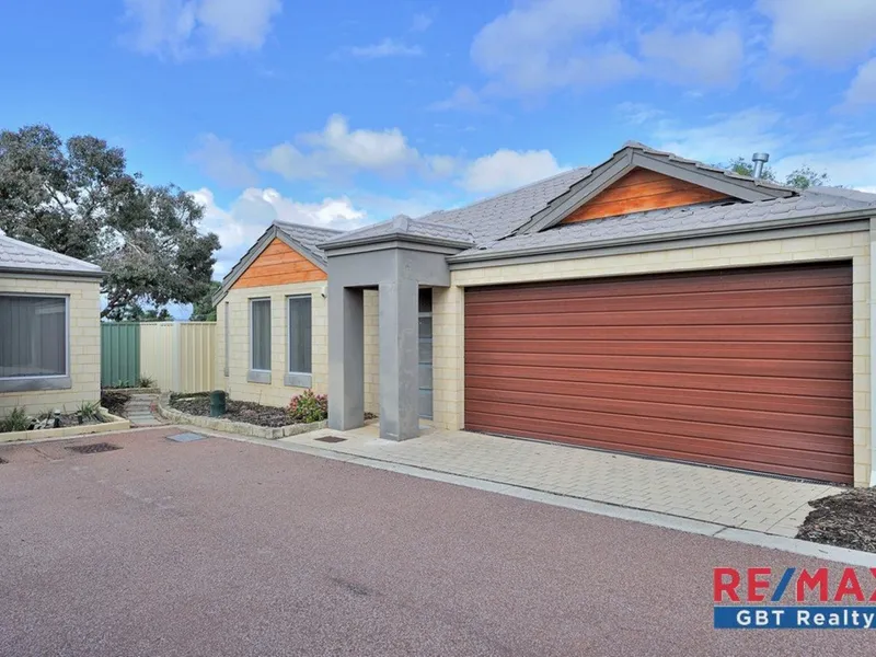 COME EXPERIENCE THE REMAX DIFFERENCE