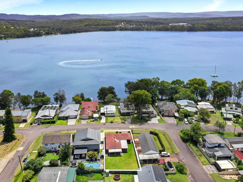657sqm block with drive through garage