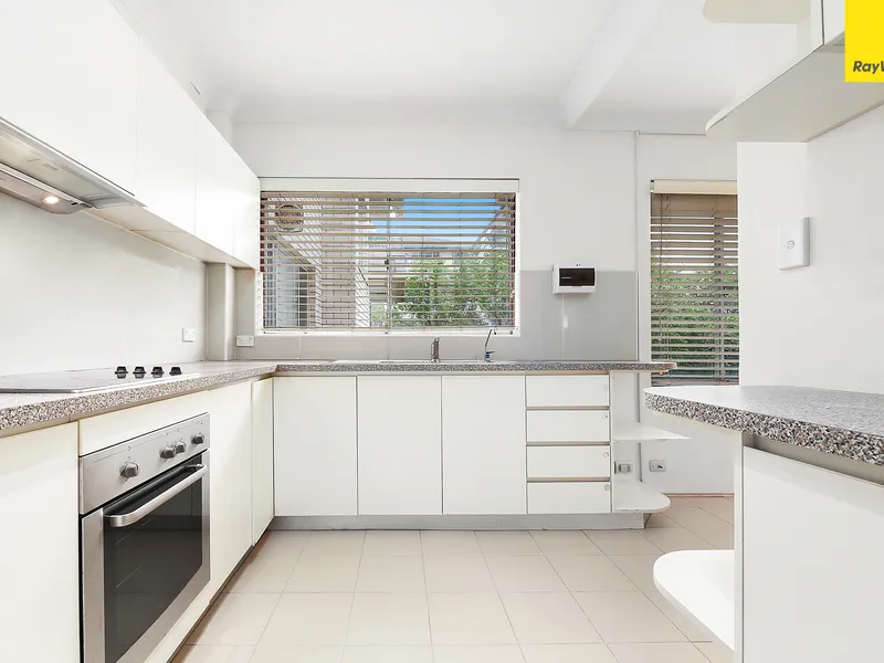 Spacious Two bedroom Unit
