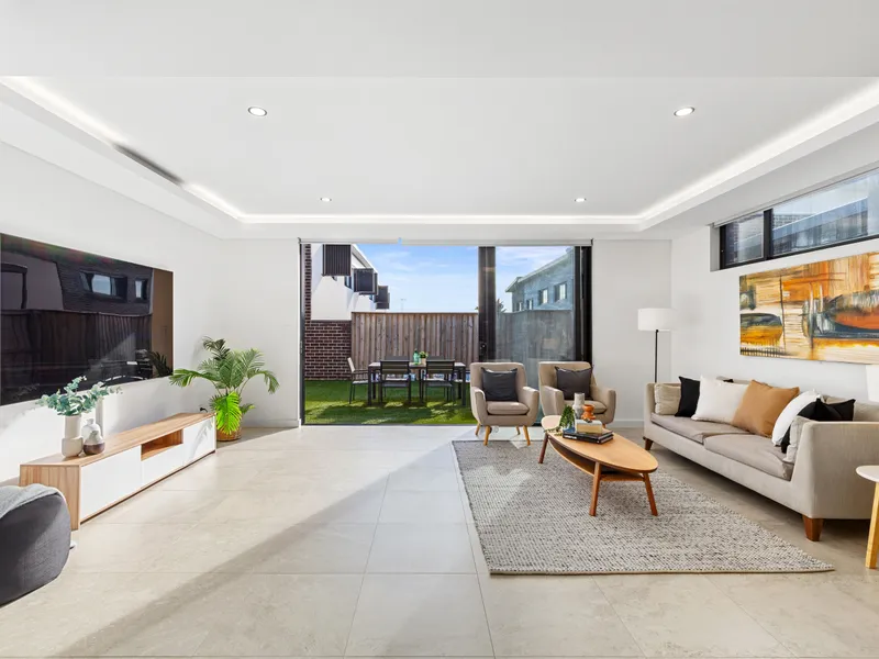 Spacious, Modern and Stylish Townhouse