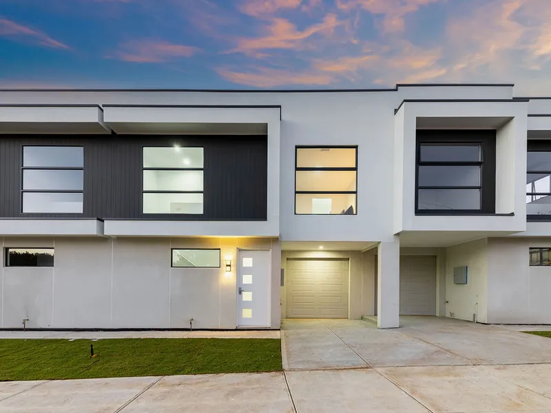 Stylish brand-new home in convenient location