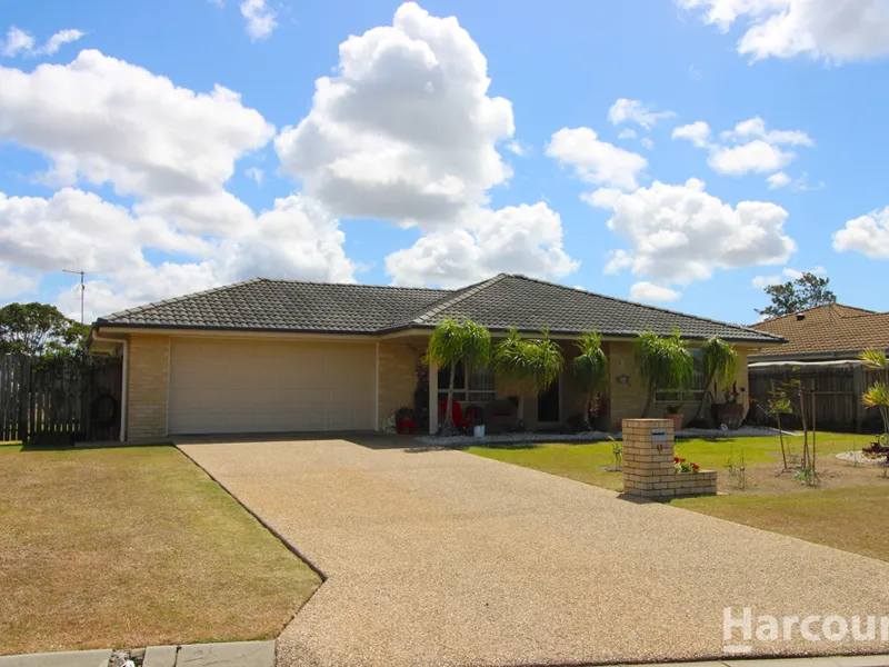 Charming 4 bedroom home, ready for the family to move into.