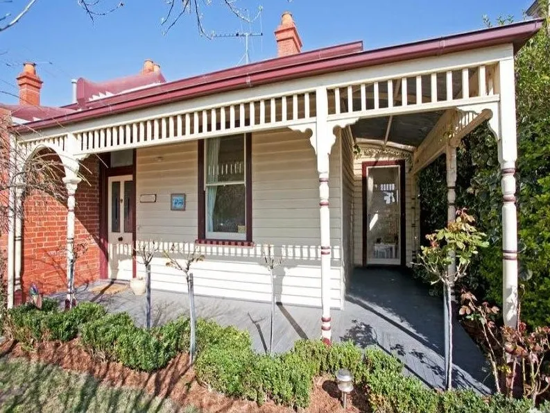 Beautiful Home Great Location