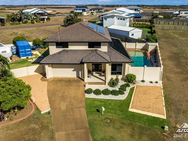 PALATIAL HOME WITH OCEAN VIEWS SURE TO PLEASE