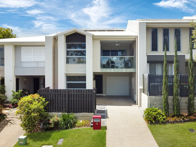 Premium Plantation Terrace!