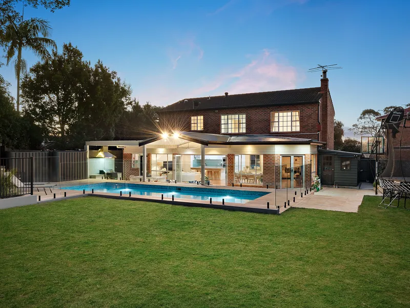 The perfect blend of bushland serenity and urban convenience