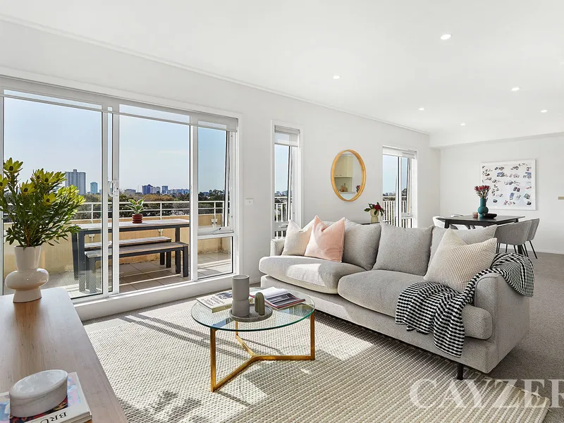 Breathtaking views and stunning space!