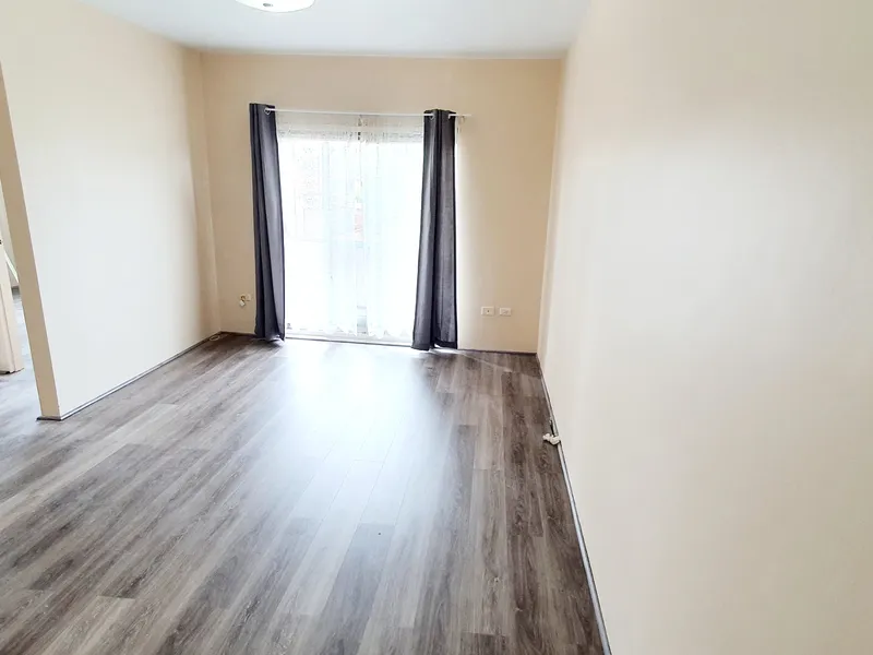 NEWLY RENOVATED - GROUND FLOOR UNIT