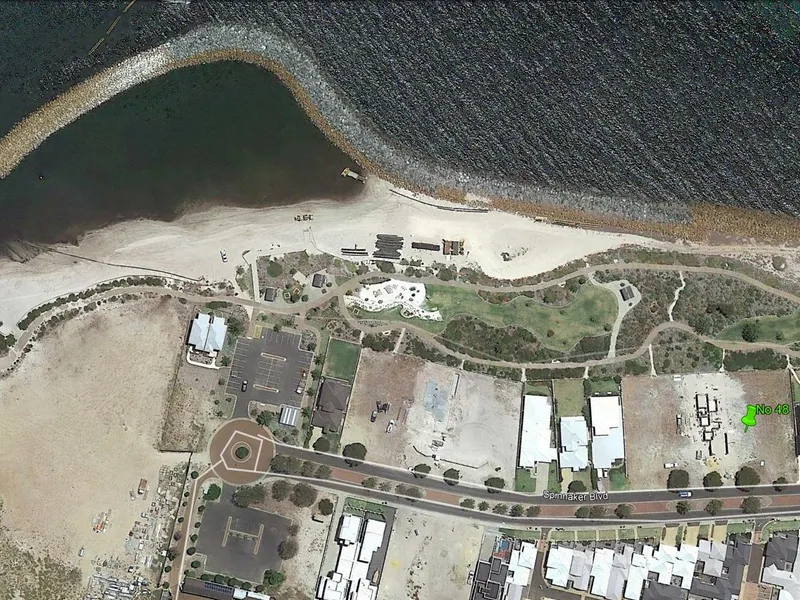 GLITTERING OCEAN VIEWS