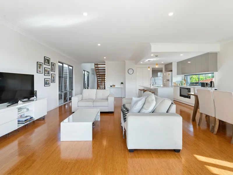 Executive home with Loads of extras