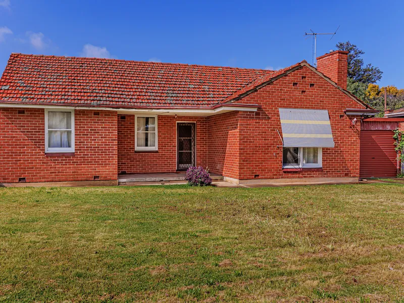 Three bedroom home city fringe