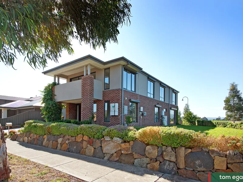 Your own perfect match. Five bedrooms. Views forever!