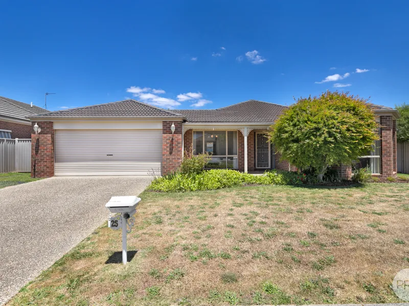 Massive Family Home On 876m2 (Approx.)