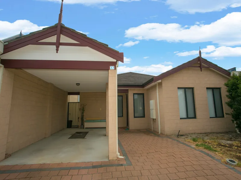 Spacious and Incredibly Presented Home with Courtyard