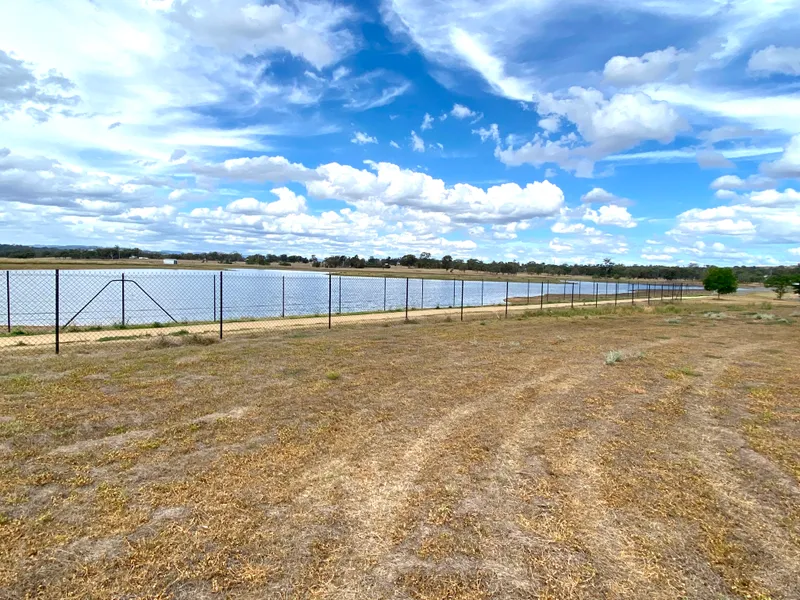 *WATER VIEWS* - Large residential house block