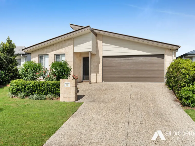 Inviting home near Yarrabilba State Secondary School.