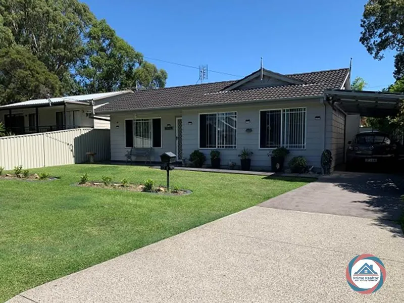 Lovely 3 bedroom home with large yard