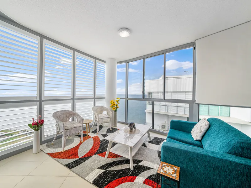 SUN SAND AND SEASIDE LIVING