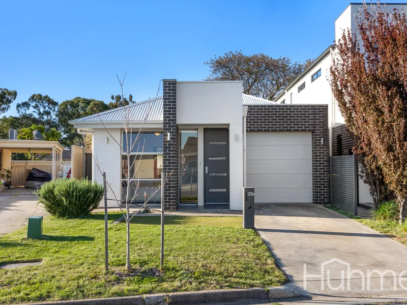 Modern living in Kidman Park!