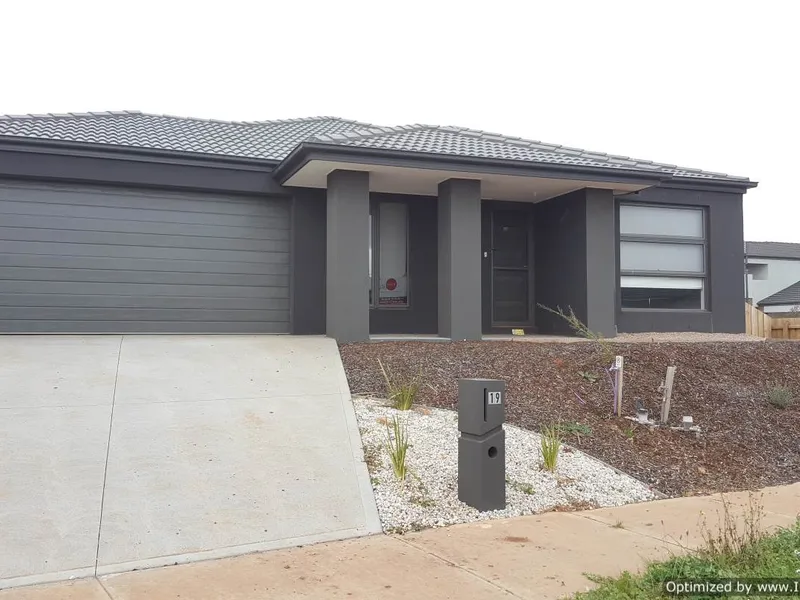 Spacious & Beautiful 4 Bedroom House with Double Garage for Rent:-