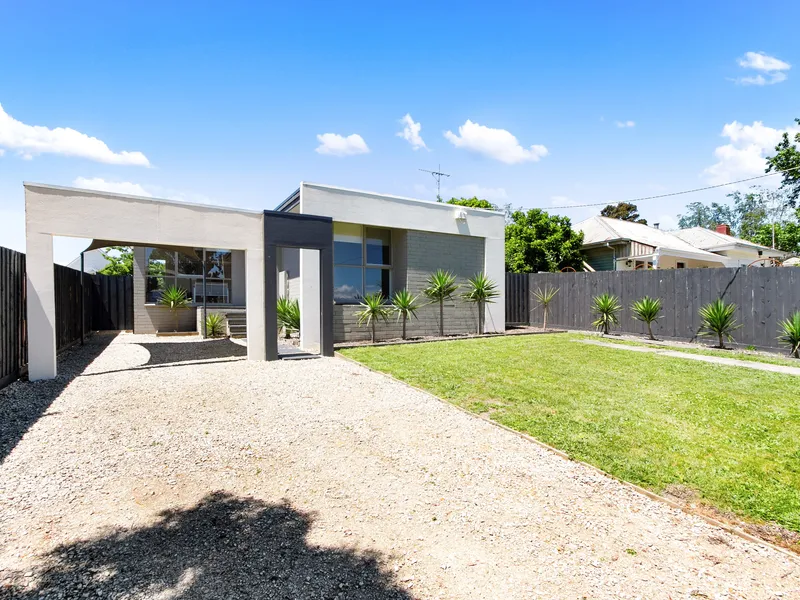 IDEAL ENTERTAINER/PEACEFUL FAMILY HOME