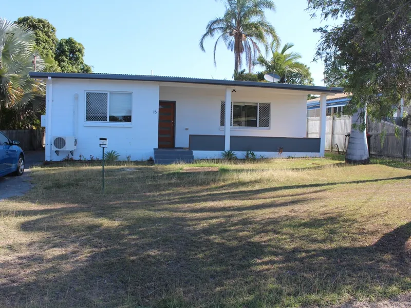 GREAT LOCATION WALKING DISTANCE TO BEACH AND SHOPS