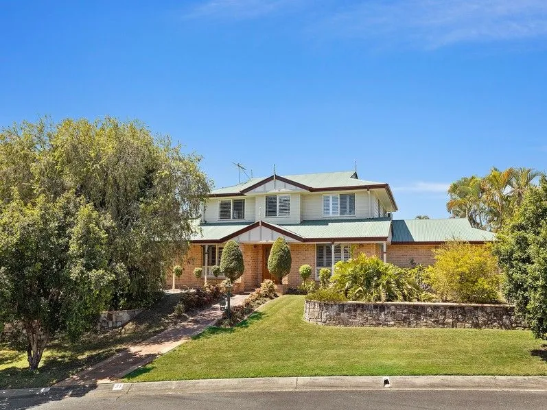 Superb Family Home in Small Cul-de-sac