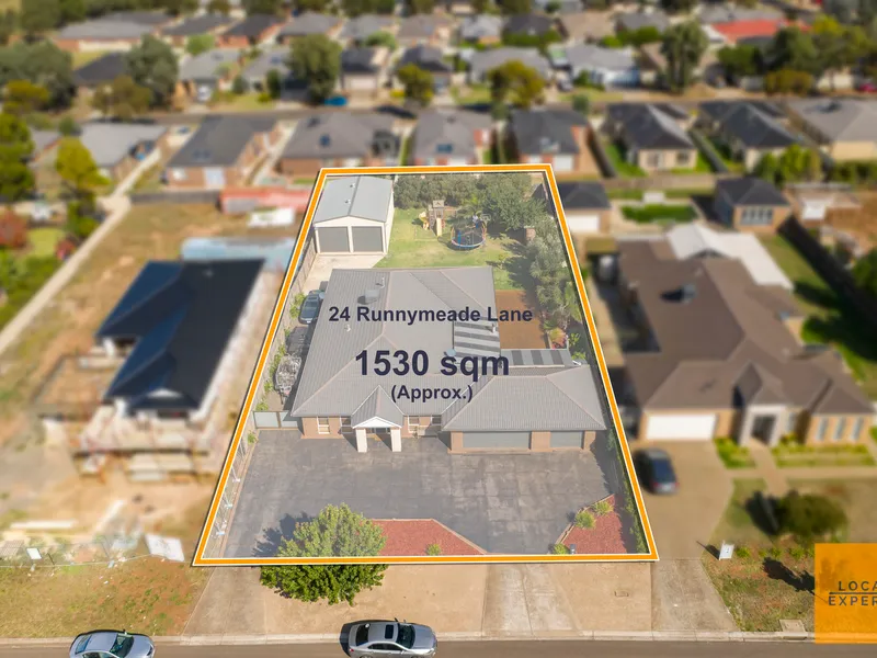 SPACE, STYLE & A LOCATION TO ENVY ON 1530m2 (APPROX.) ALLOTMENT 