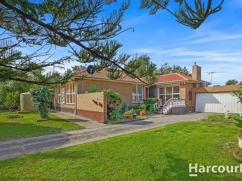 Vintage Home in the Brentwood Zone