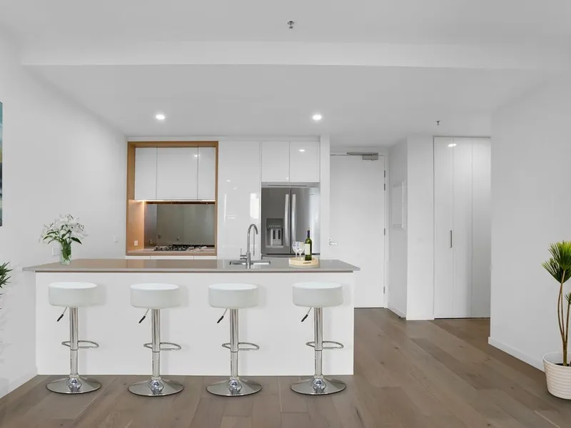 PRIME LOCATION CAIRNLEA TOWN CENTRE