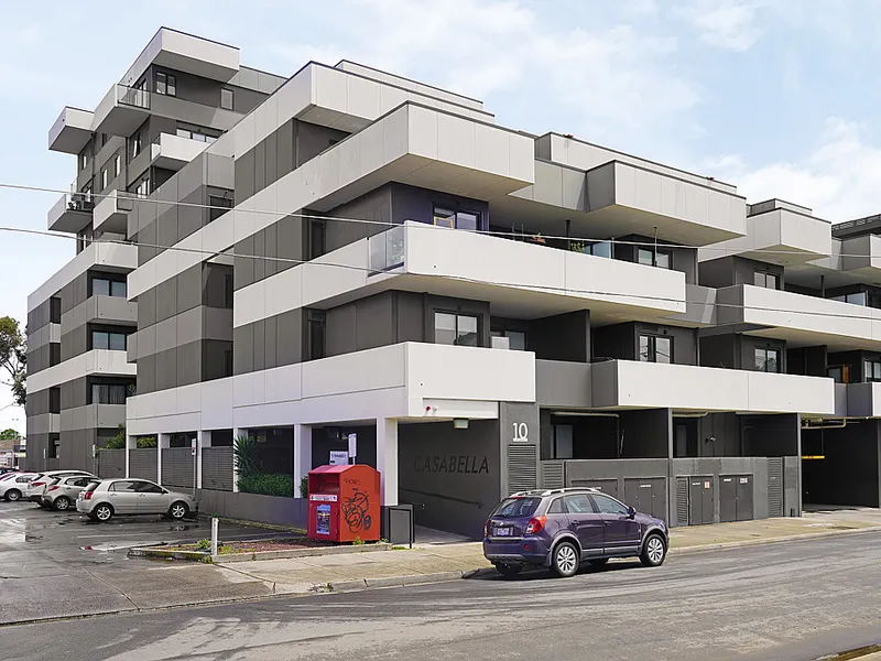 Unbeatable Heart-Of-Preston Living