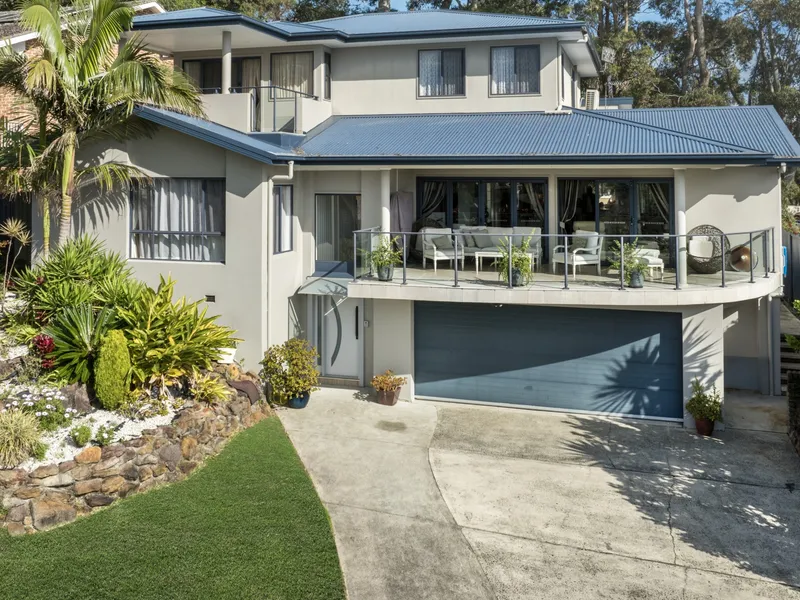 Leave the hustle and bustle of Sydney and relax in Terrigal… A better life! What’s Not to Love?