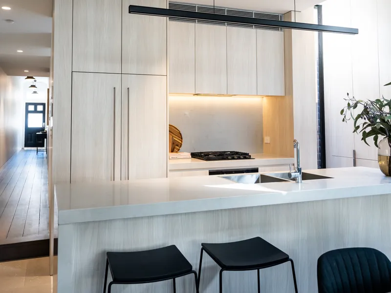 MAGIC IN MANLY- LUXURIOUS BEACHOUSE