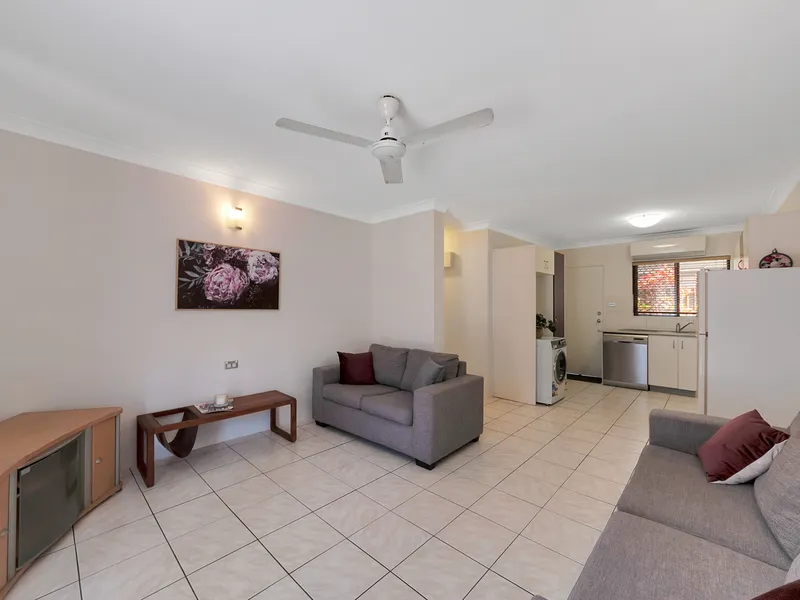 GREAT LOCATION CLOSE TO HOSPITAL/ESPLANADE