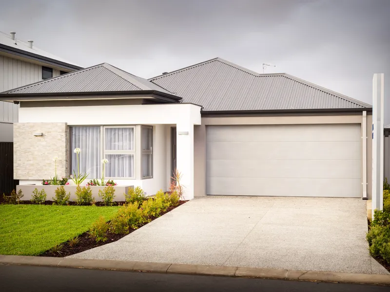 Stunning ex display home. never lived in. Brilliant location overlooking manicured parkland.  FHOS Applies.
