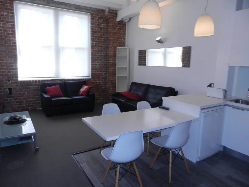 Boutique Woolstore Apartment in Teneriffe  