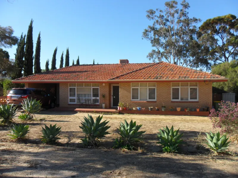 *** PLENTY OF ROOM ***